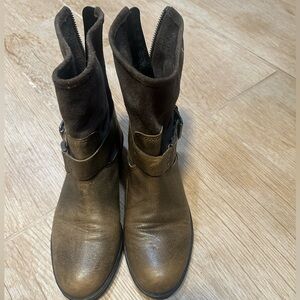 Franco Sarto grey leather boots